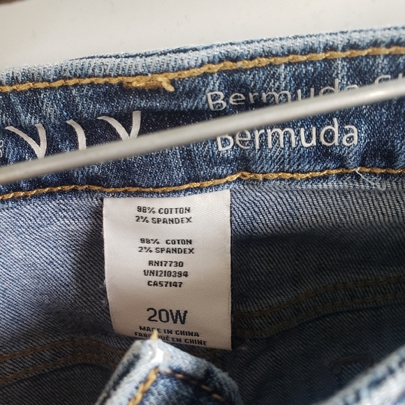 Plus Size 20 women's denim jeans shorts Ava Viv summer - Picture 2 of 3